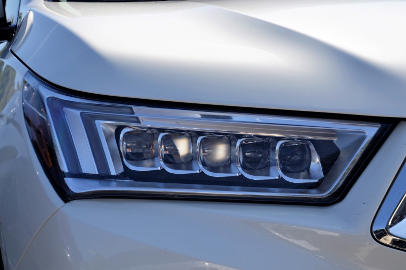 concession-auto-VIDAUBAN-min_acura-headlamp-2834131